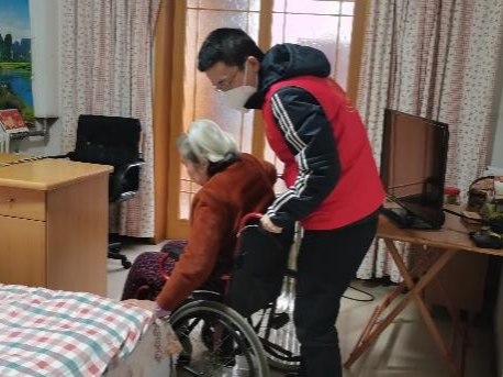 【疫情防控】尽锐出战护我城，，，，，，拉斯维加斯3499先锋在行动 ——集团干手下沉一线系列（二）